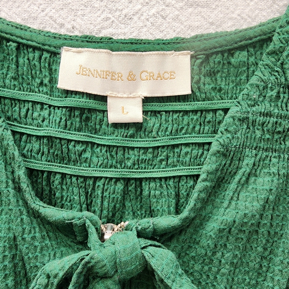 Jennifer & Grace Green Textured Ruched Peplum Top Size L – Short Sleeve Zip - Picture 4 of 6